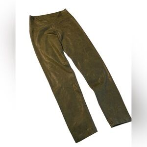Offline by Aerie The Hugger Olive Crackle Leggings Medium